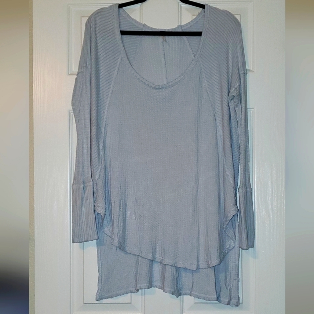FREE People  Oversized Light Blue Thermal Knit Waffle High Low Henley Size Large